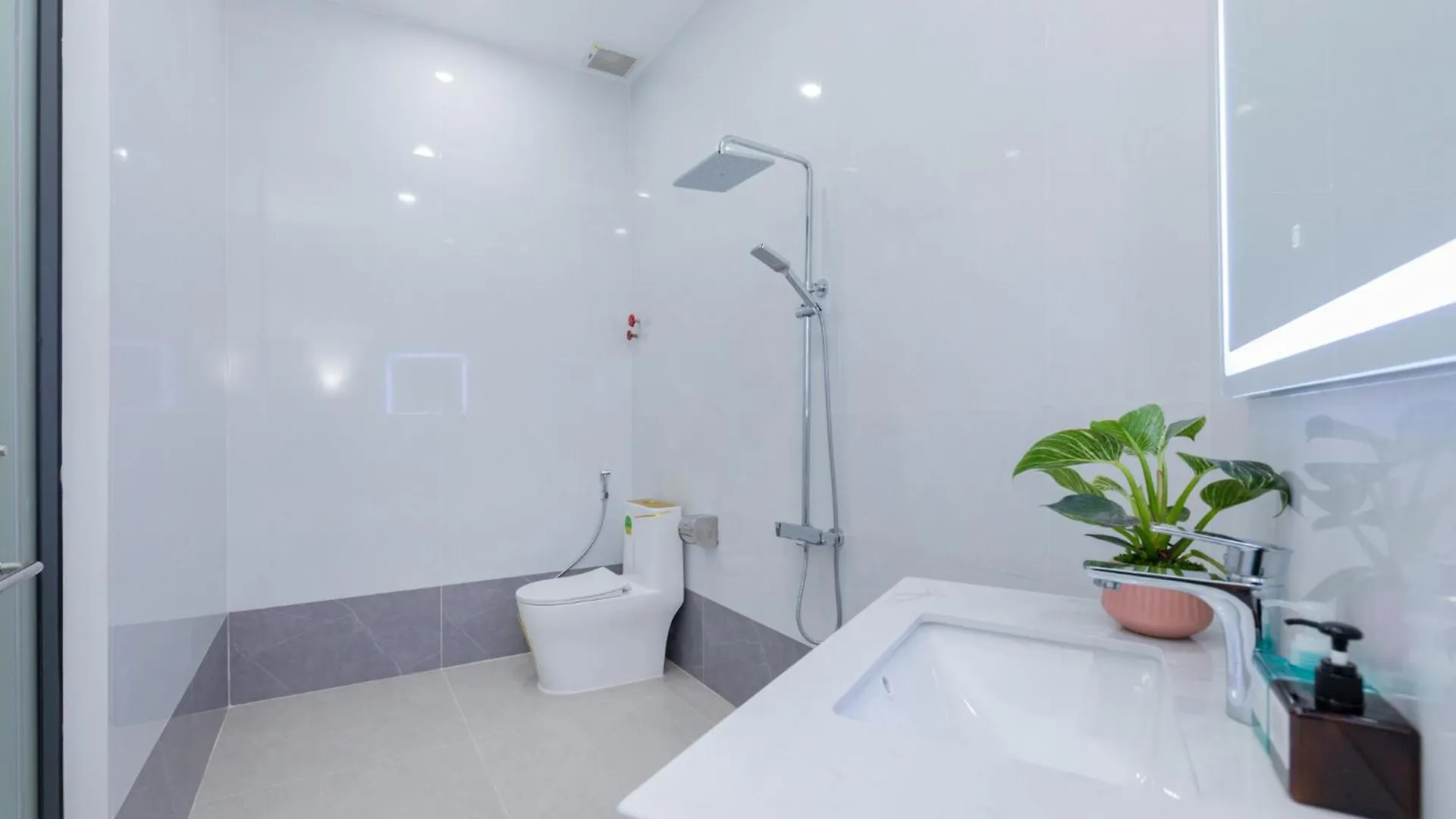 Villas & Hotel 126 Vung Tau 0*,